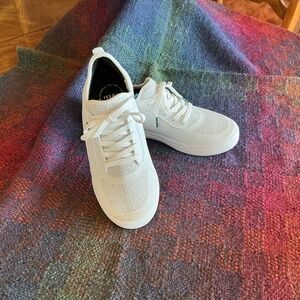 Vessi Women’s Weekend Marble White - Waterproof shoes